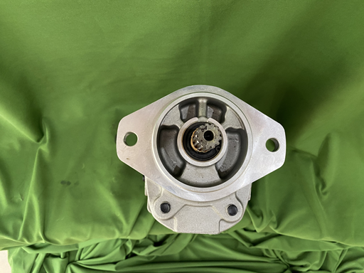 Bơm thuỷ lực bánh răng Kawasaki 4.jpg